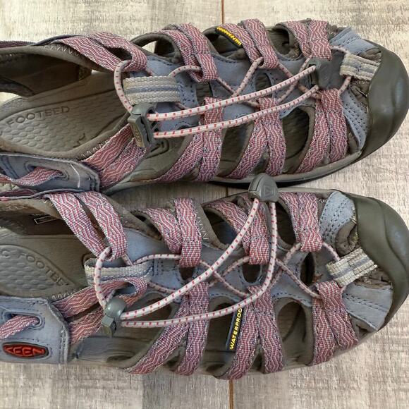 KEEN Whisper Sandals Womens 9.5 Pink Strappy Hiking Camping Outdoor Waterproof - Picture 12 of 13